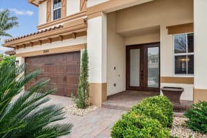 8540 Lakeside Dr, Parkland, FL 33076 Sold 04/02/25