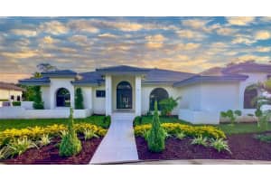 5240 HAWKHURST AVE, Southwest Ranches, FL 33331 Sold 05/01/25