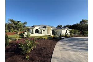 5240 HAWKHURST AVE, Southwest Ranches, FL 33331 Sold 05/01/25