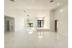 5240 HAWKHURST AVE, Southwest Ranches, FL 33331 Sold 05/01/25