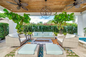 2611 NE 40th St, Fort Lauderdale, FL 33308 Sold 02/27/25