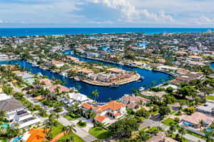 2300 NE 34th Ct, Lighthouse Point, FL 33064 Sold 06/02/25