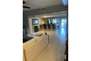 2113 NE 44th St, Pompano Beach, FL 33064 - MLS#F10479242