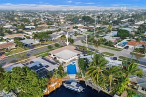 581 SE 5th Ave, Pompano Beach, FL 33060 Sold 04/18/25