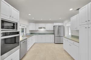 211 SE 9th Ct, Pompano Beach, FL 33060 - MLS#F10479377