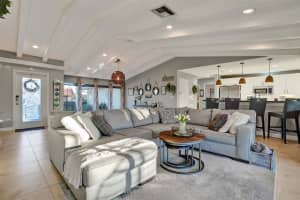 4909 N Travelers Palm Ln, Tamarac, FL 33319 Sold 10/24/25