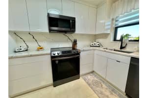 2440 Deer Creek Country Club Blvd 305, Deerfield Beach, FL 33442 Sold 04/02/25