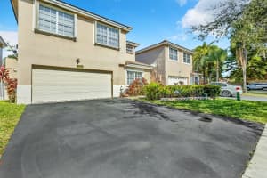 11541 S Open Ct, Hollywood, FL 33026 Sold 03/25/25