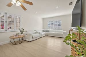 11541 S Open Ct, Hollywood, FL 33026 Sold 03/25/25