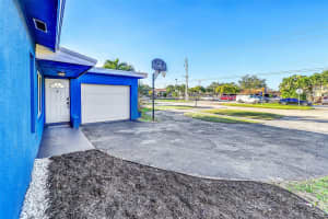 10680 NW 29th Mnr, Sunrise, FL 33322 Sold 02/19/25