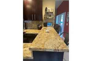 502 Barbri Ln, Davie, FL 33325 Sold 04/25/25