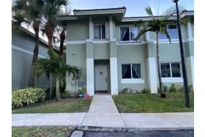 127 Hidden Court Rd, Hollywood, FL 33023 Sold 05/22/25
