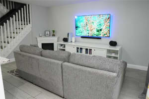 127 Hidden Court Rd, Hollywood, FL 33023 Sold 05/22/25