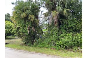 7785 105th Ct, Vero Beach, FL 32967 Sold 03/03/25