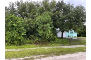 7815 104th Ct, Vero Beach, FL 32967 Sold 03/31/25