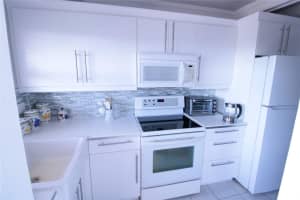 5300 Washington St M-306, Hollywood, FL 33021 Sold 04/02/25