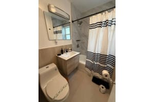 833 SW 11th Ct, Fort Lauderdale, FL 33315 - MLS#F10479761