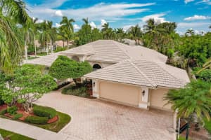 10824 NW 2nd St, Plantation, FL 33324 Sold 02/27/25