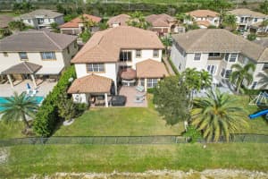 9860 Lakeview Ln, Parkland, FL 33076 Sold 04/09/25