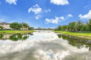 9860 Lakeview Ln, Parkland, FL 33076 Sold 04/09/25