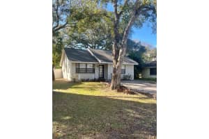 25 47th Ave, Vero Beach, FL 32968 Sold 04/03/25