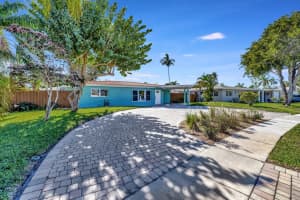 136 SW 14th St, Pompano Beach, FL 33060 Sold 03/21/25
