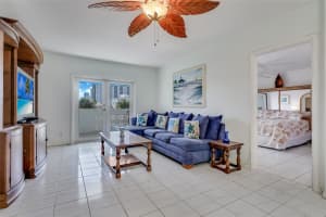 320 S Surf Rd 304, Hollywood, FL 33019 - MLS#F10480097