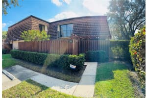 203 2nd Ln 203, Greenacres, FL 33463 Sold 04/17/25