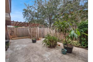 203 2nd Ln 203, Greenacres, FL 33463 Sold 04/17/25