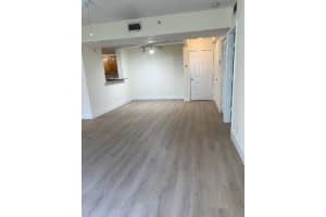 529 E Sheridan St 306, Dania Beach, FL 33004 Sold 04/25/25