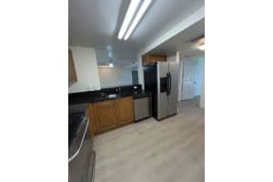 529 E Sheridan St 306, Dania Beach, FL 33004 Sold 04/25/25
