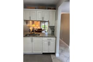 10434 Sunrise Lakes Blvd 104, Sunrise, FL 33322 Sold 02/24/25