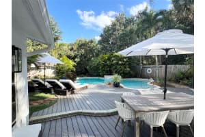 314 NE 27th St, Wilton Manors, FL 33334 Sold 06/20/25