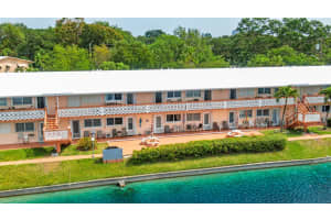 900 SW 10th Ter S-7, Hallandale Beach, FL 33009 Sold 04/03/25