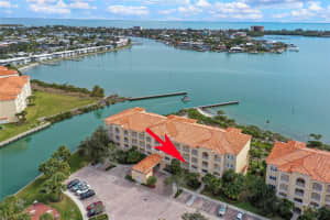 20 Harbour Isle Dr W 205, Fort Pierce, FL 34949 Sold 03/21/25