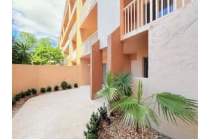 7712 Granville Dr 107, Fort Lauderdale, FL 33321 Sold 07/02/25