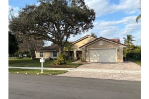 1743 SW 103rd Ln, Davie, FL 33324 - MLS#F10480572