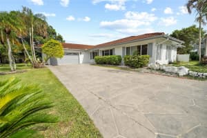 5903 Breadfruit Cir, Tamarac, FL 33319 - MLS#F10480664