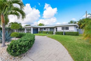 1421 NE 42nd St, Oakland Park, FL 33334 Sold 05/01/25