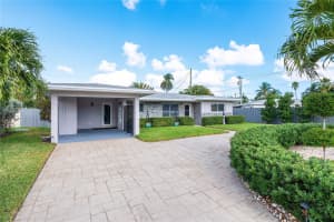 1421 NE 42nd St, Oakland Park, FL 33334 Sold 05/01/25