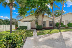 224 SE 1st Cir 19a, Boynton Beach, FL 33435 Sold 11/07/25
