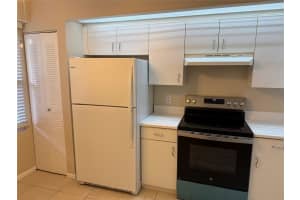 571 SW 142ND AVE 413-O, Pembroke Pines, FL 33027 - MLS#F10480715