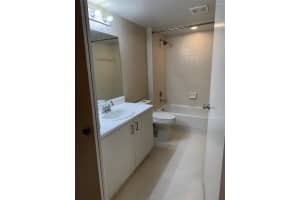 571 SW 142ND AVE 413-O, Pembroke Pines, FL 33027 - MLS#F10480715