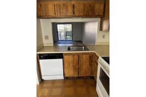 10332 Sunrise Lakes Blvd 307, Sunrise, FL 33322 Sold 06/10/25