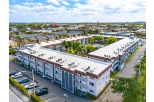 400 Se 10th St 317, Deerfield Beach