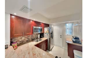 1333 E Hallandale Beach Blvd 106, Hallandale Beach, FL 33009 Sold 06/20/25