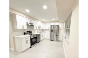 545 Oaks Ln 202, Pompano Beach, FL 33069 - MLS#F10480777