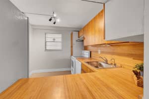 3241 Holiday Springs Blvd 107, Margate, FL 33063 Sold 07/01/25