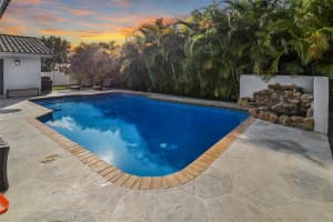 332 NW 107th Ave, Coral Springs, FL 33071 Sold 03/26/25