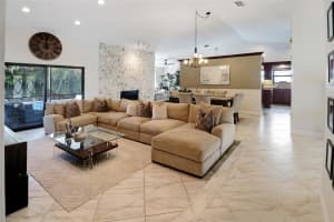 332 NW 107th Ave, Coral Springs, FL 33071 Sold 03/26/25